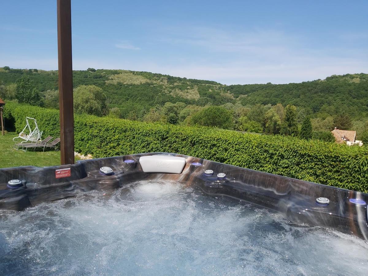 Kovacsszenaja Vendeghaz Villa Ngoại thất bức ảnh