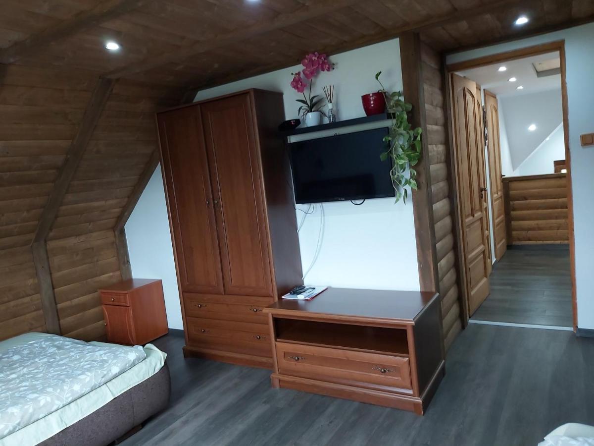 Kovacsszenaja Vendeghaz Villa Ngoại thất bức ảnh