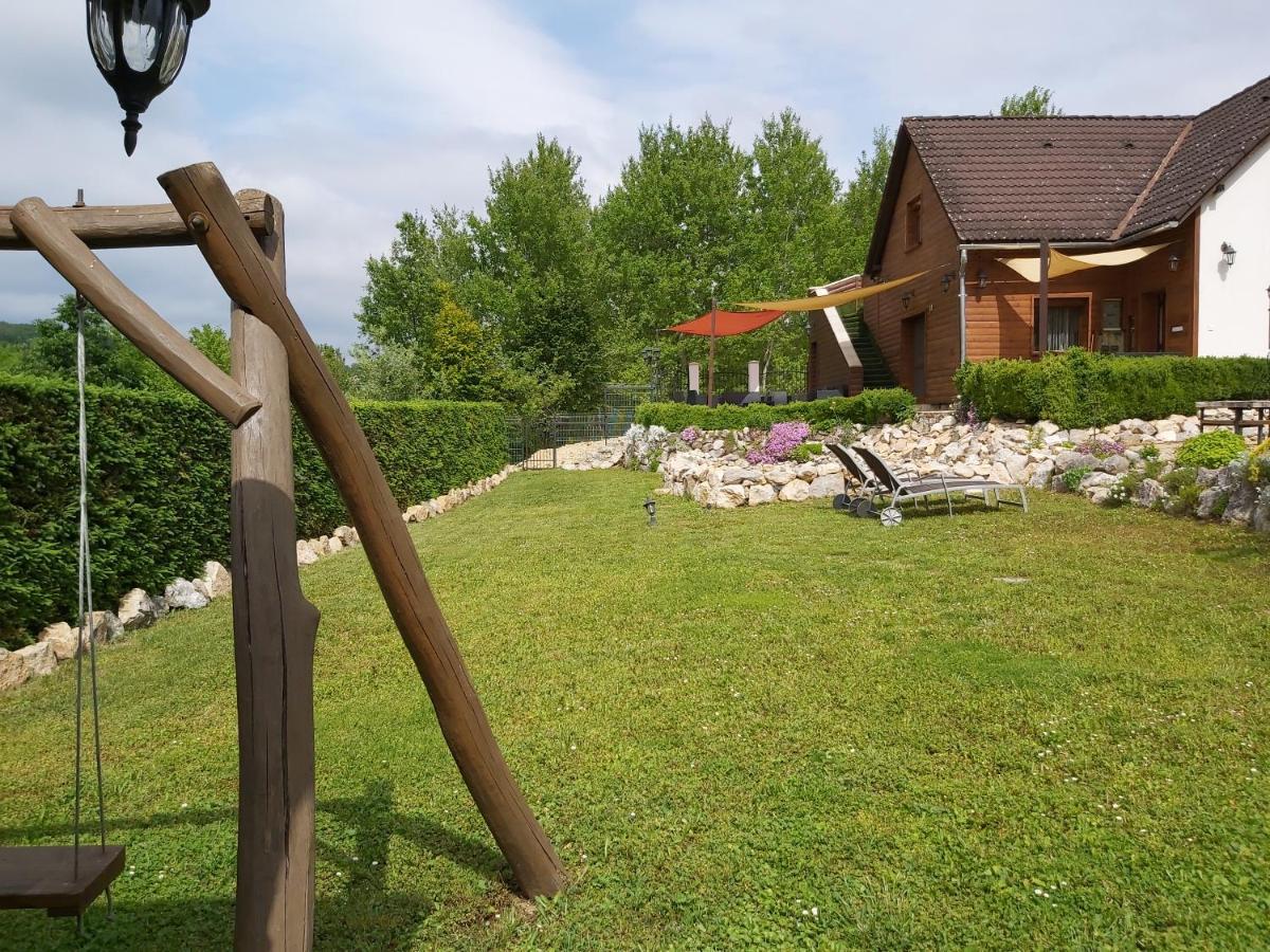 Kovacsszenaja Vendeghaz Villa Ngoại thất bức ảnh